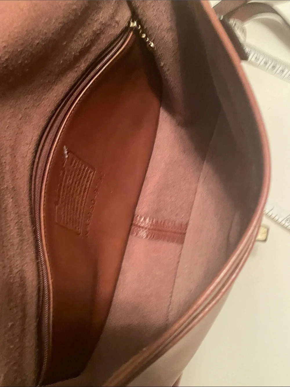 Vintage Coach Shoulder Bag City 9790 Tan Brown Leather Gold Turn Lock with Charm